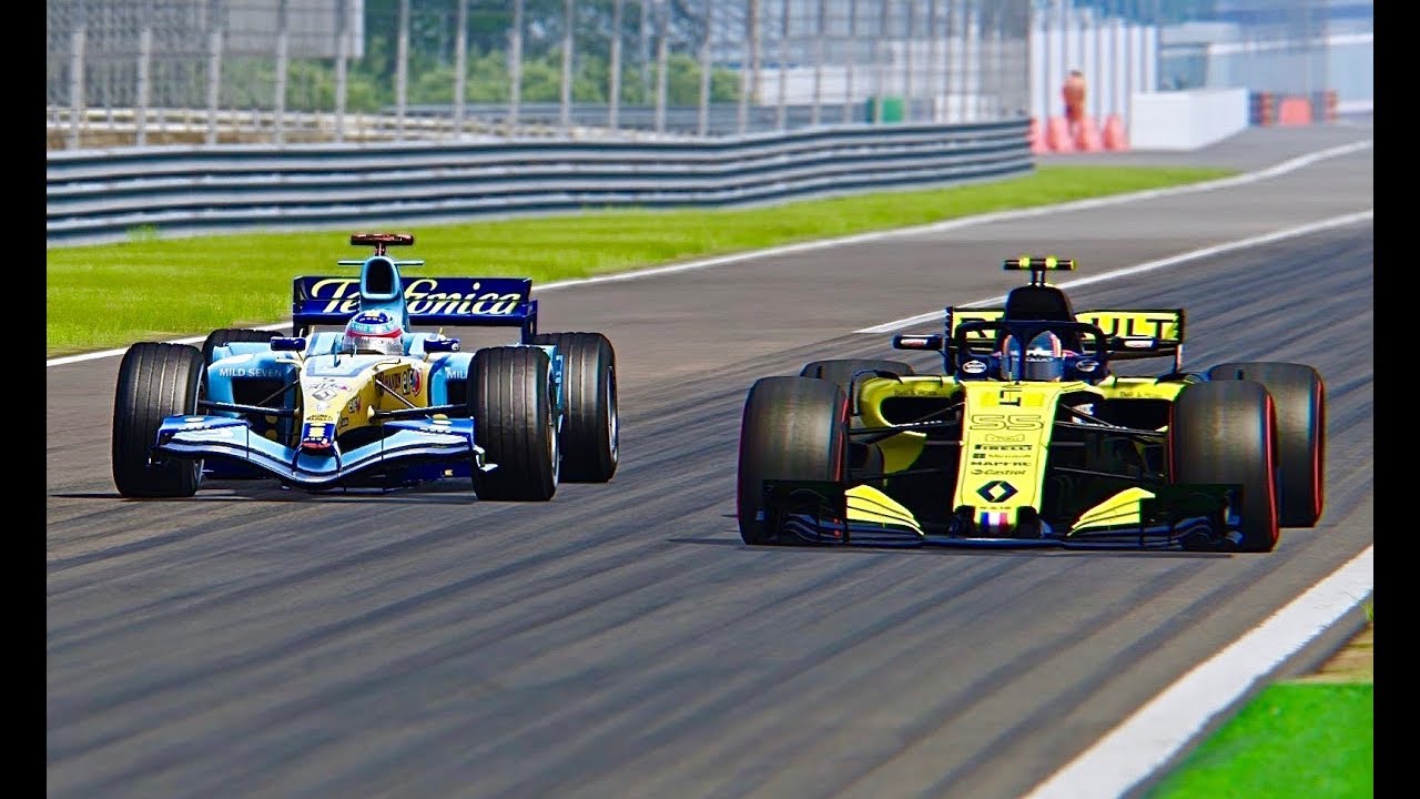 Renault F1 2018 vs Renault F1 2005 - Monza