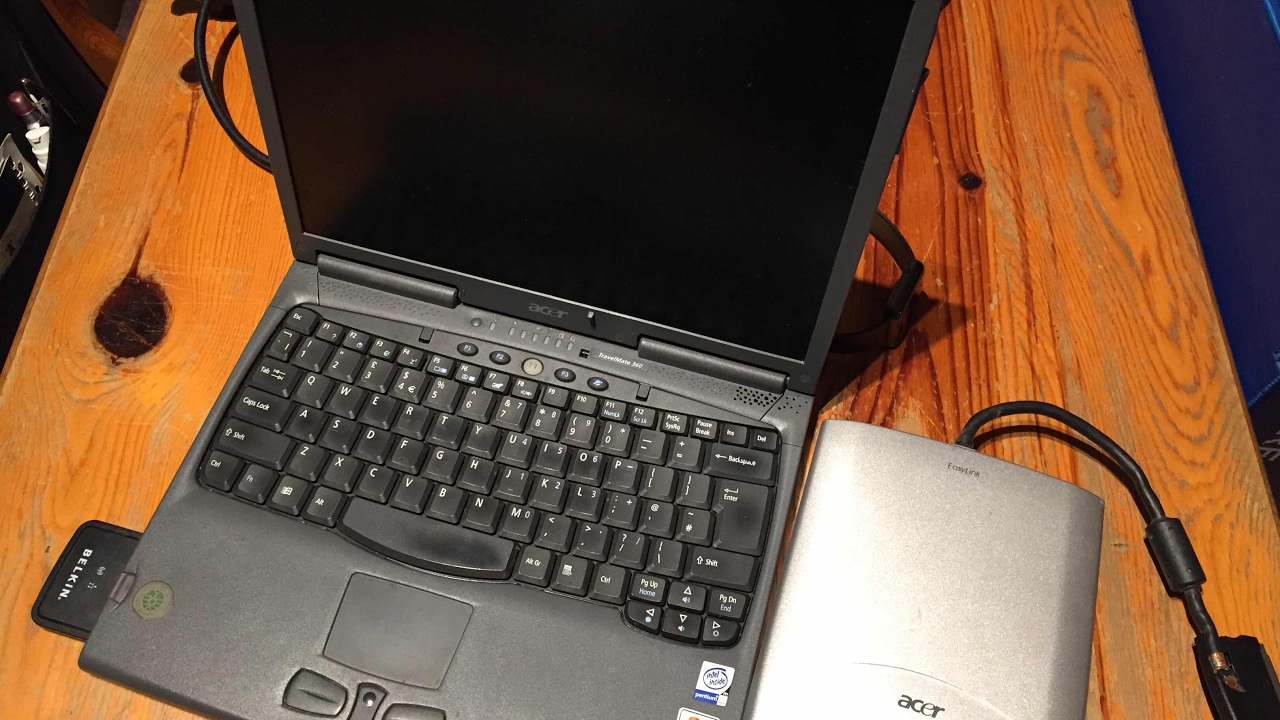 Install from USB Windows 2003 Appliance Edition on Acer TravelMate 360