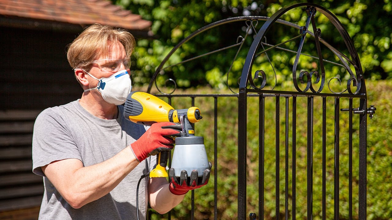 How to Paint Metal Garden Gates | Tutorial | WAGNER