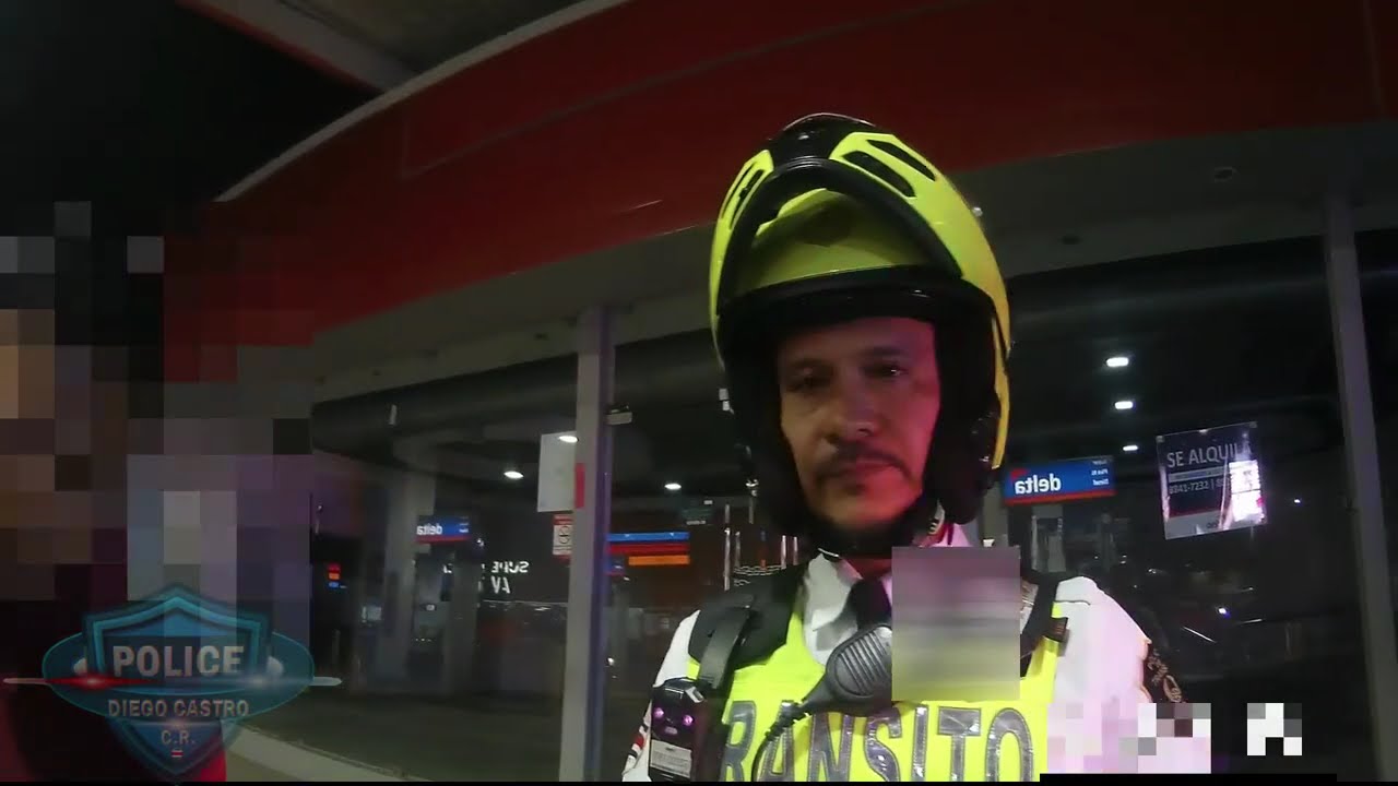 Conductor intenta esconderse en Gasolinera