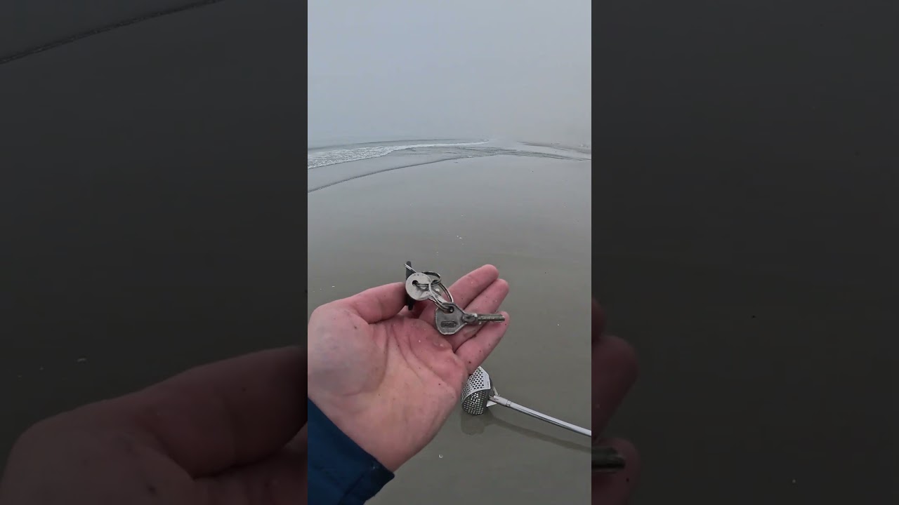 Como reencontrar o dono 🤔🤷&zwj;♂️ #shorts #inusitado #metaldetector #detectordemetais #chave