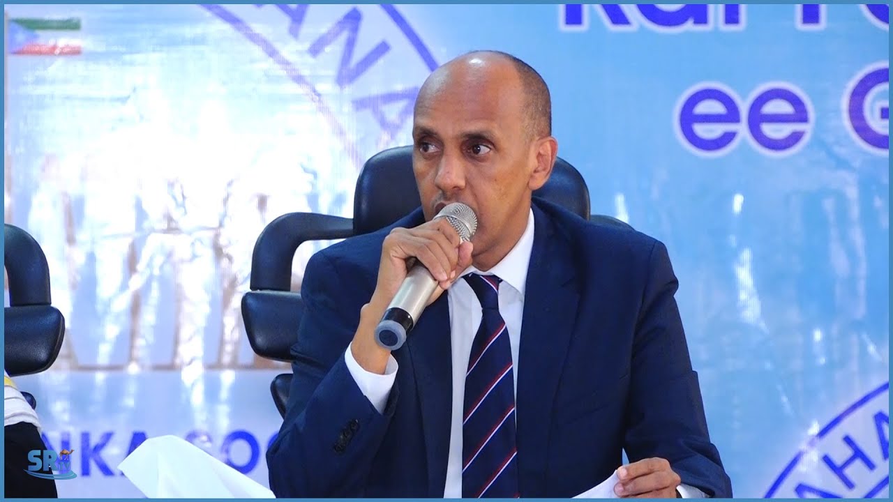 Golaha Xildhibaannada Deegaanka ayaa xukuumada usoo jeediyay su'aalo iyo talobixino.