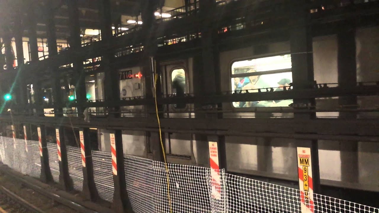 IRT Lexington Avenue Line: Downtown & Bronx Bound (4) (5) (6) Trains @ 14th Street-Union Square
