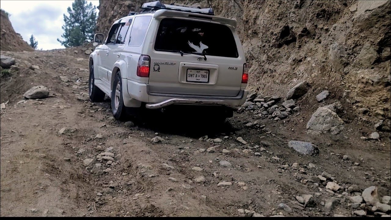 toyota surf  off roading dangerous climbing 3 RZ