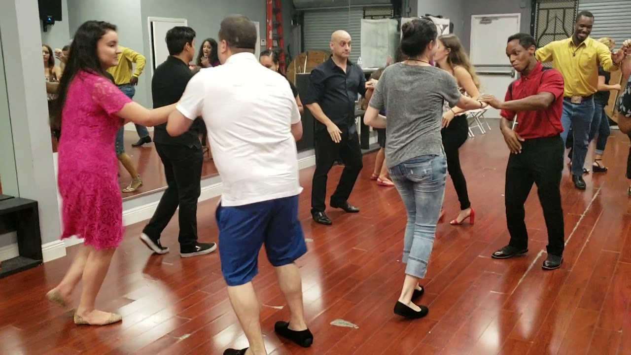 6/9/19 Bachata Con El Pelon Class - Social Dancing - Casino Rueda