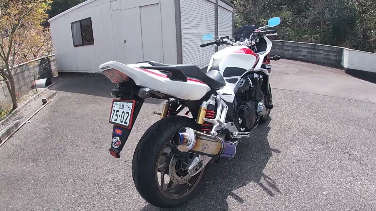 2017年　CB1300SB ワイバンクラシック　Slip-On S Type