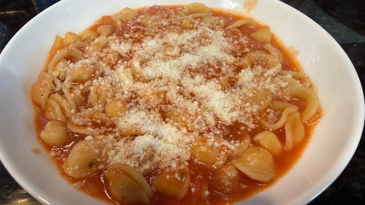 Orecchiette Pasta with Ceci Beans Tomatoes Soup!🍜 