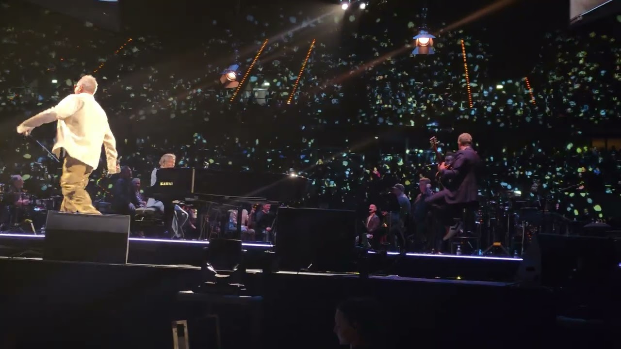 Herbert Grönemeyer live am 12.02.2026 in Mannheim - mittendrin - akustisch - Sekundenglück & Flieg