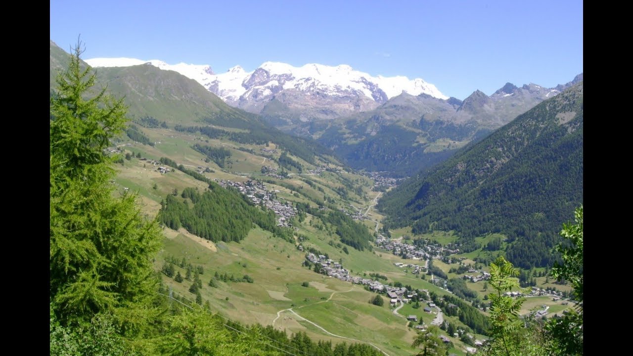 Val d'Ayas: le 16 gallerie e il Ru Courtod