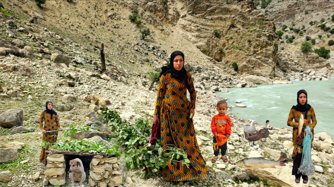 Single Woman by a Wild River | Building a Shelter with Stone & Clay and Fishing for Survival