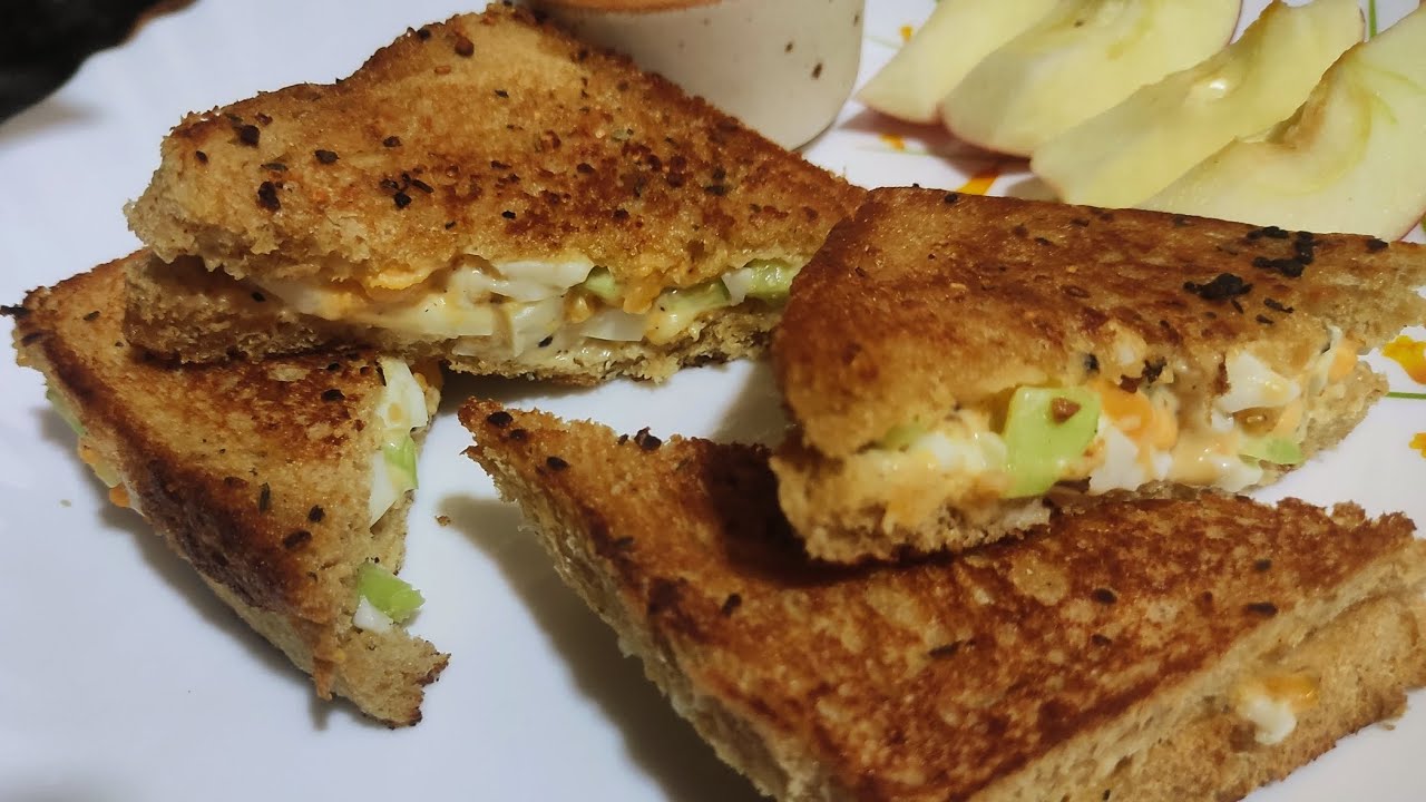 Egg  Sandwich Breakfast Recipe।  সকালের জলখাবারের জন্য বানিয়ে নিন এগ  স্যান্ডউইচ।