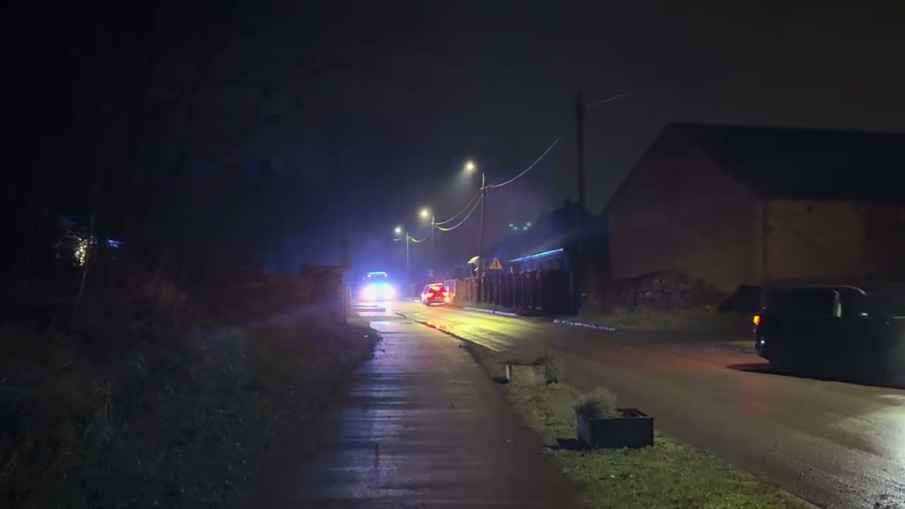 Przejazd alarmowy zastępu 479[z]24 OSP Stary Borek oraz Policja do pożaru mieszkania 