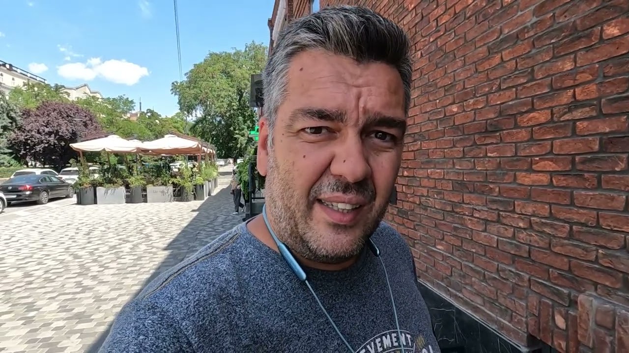 Прошлись по центру Ростова с детьми / Арстайл 2.0 /