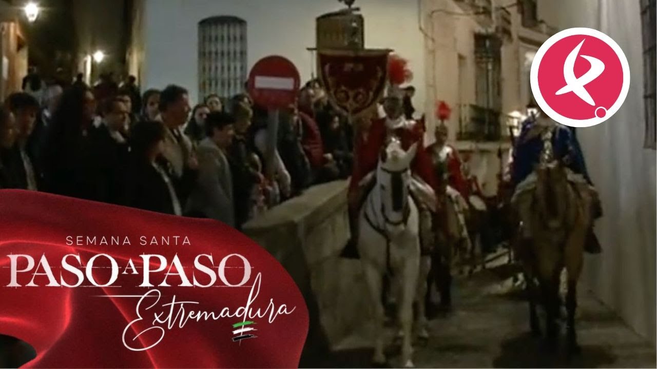 El Coronado  y su escolta romana a caballo en Jerez de los Caballeros | Semana Santa Extremadura