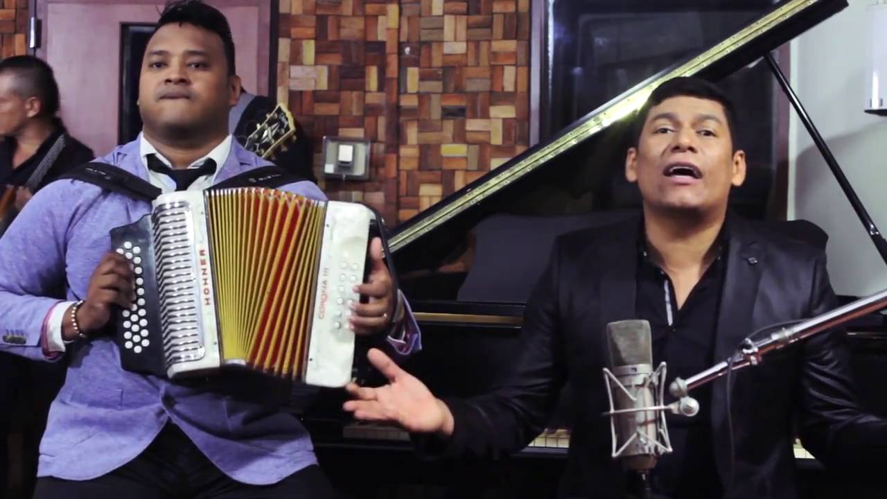 Novios cruzados  I Alex Manga & Neno Beleño 1
