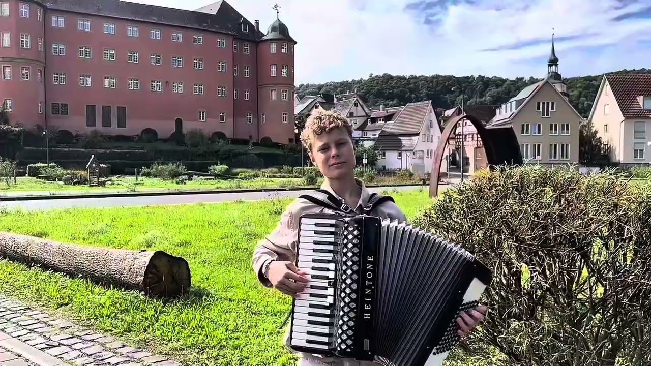 Schloss Künzelsau. Castle Künzelsau. Замок Кюнцельзау.