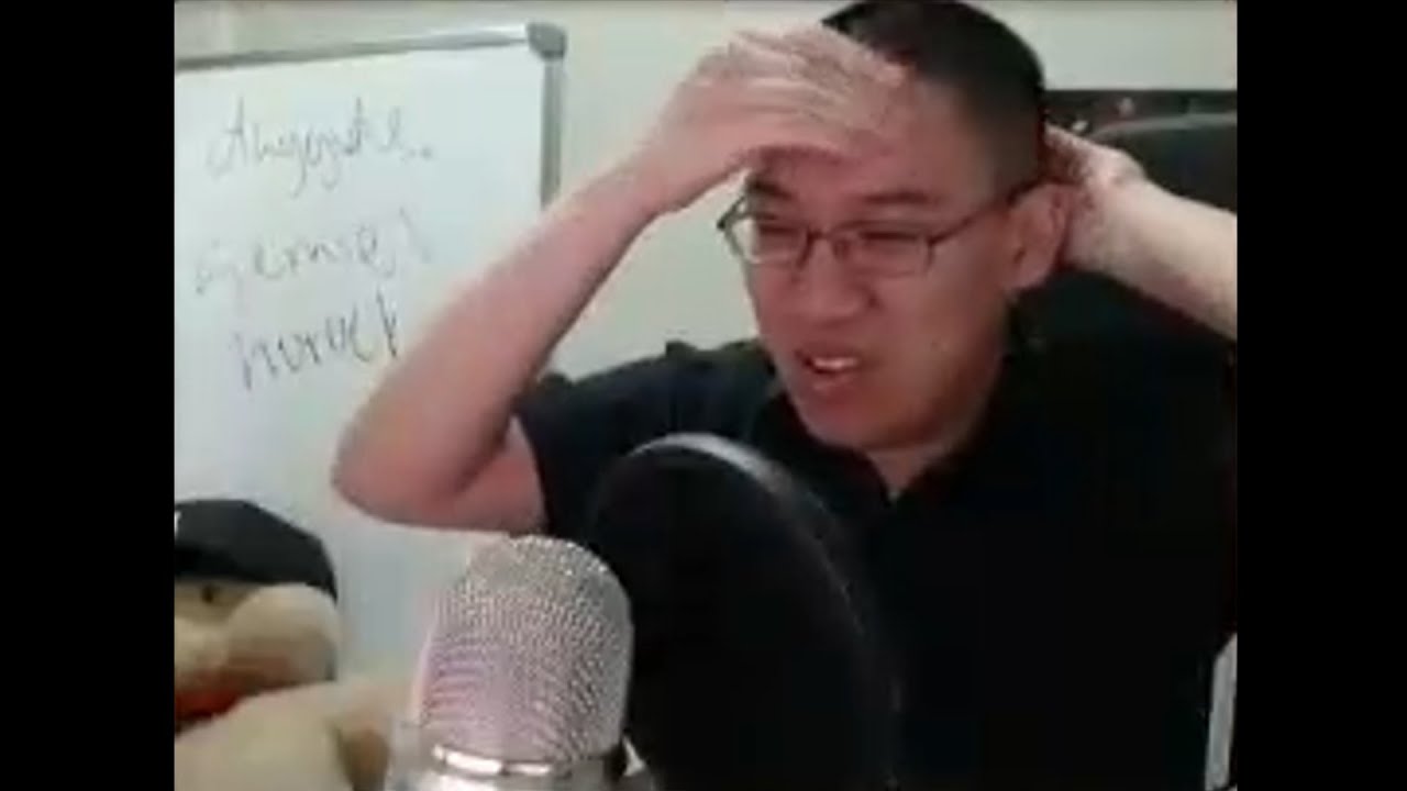 Trump Reacts to Things While Listening to Ronald Jenkees