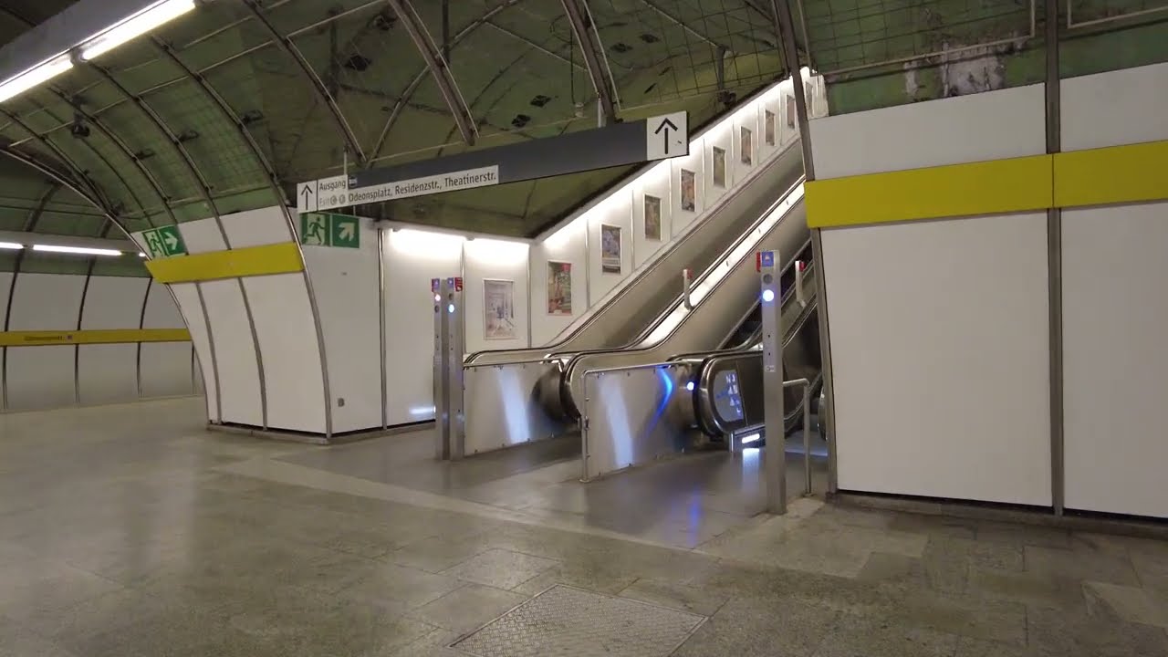 LONG thyssenkrupp escalator UP at Odeonsplatz station in Munich [4K HDR]