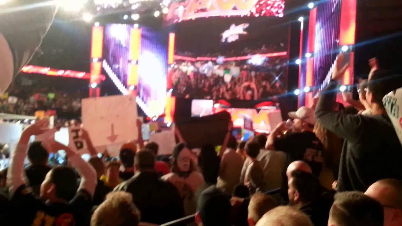WWE RAW Live Chicago CM Punk 03/03/2014 (Heyman comes out)