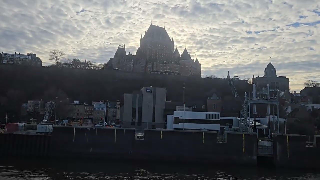 رحلة الفيري من كيبيك لليفي - La traversée de Québec vers Levis #ChâteauFrontenac #Fairmont 