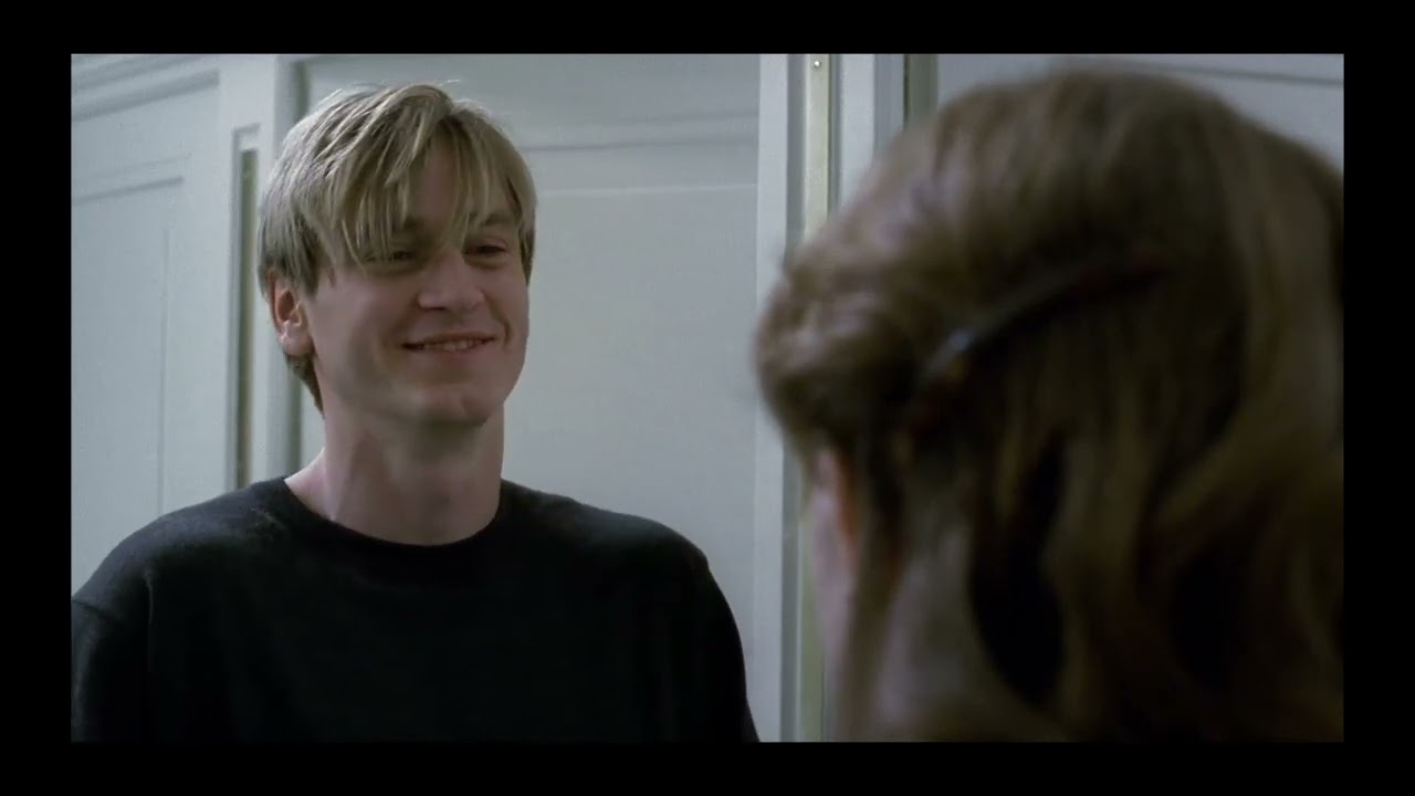 Why did he do this - The piano teacher (2001)