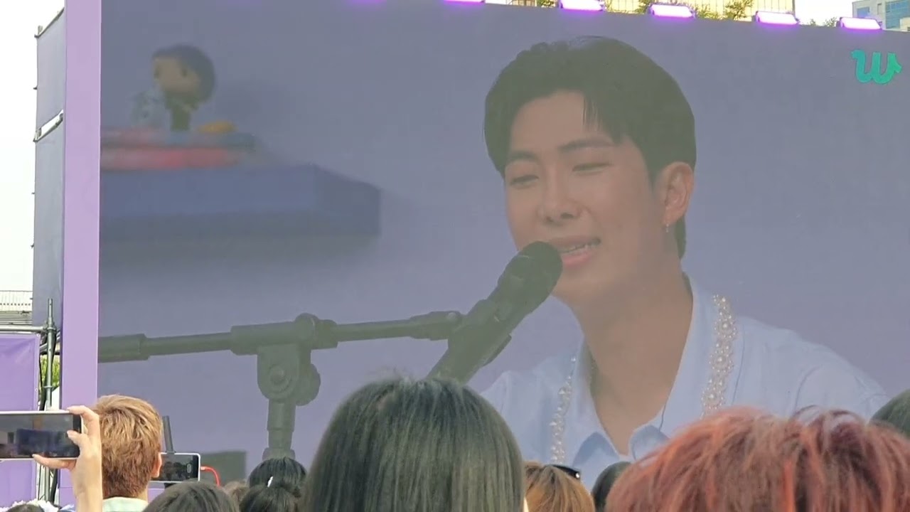 RM(알엠) Jungkook(정국) 전화통화 @BTS 10th Anniversary festa 오후 5시 김남준입니다
