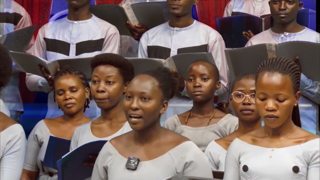 Uri icibare Mana  by Chorale Christ Roi de Kinama