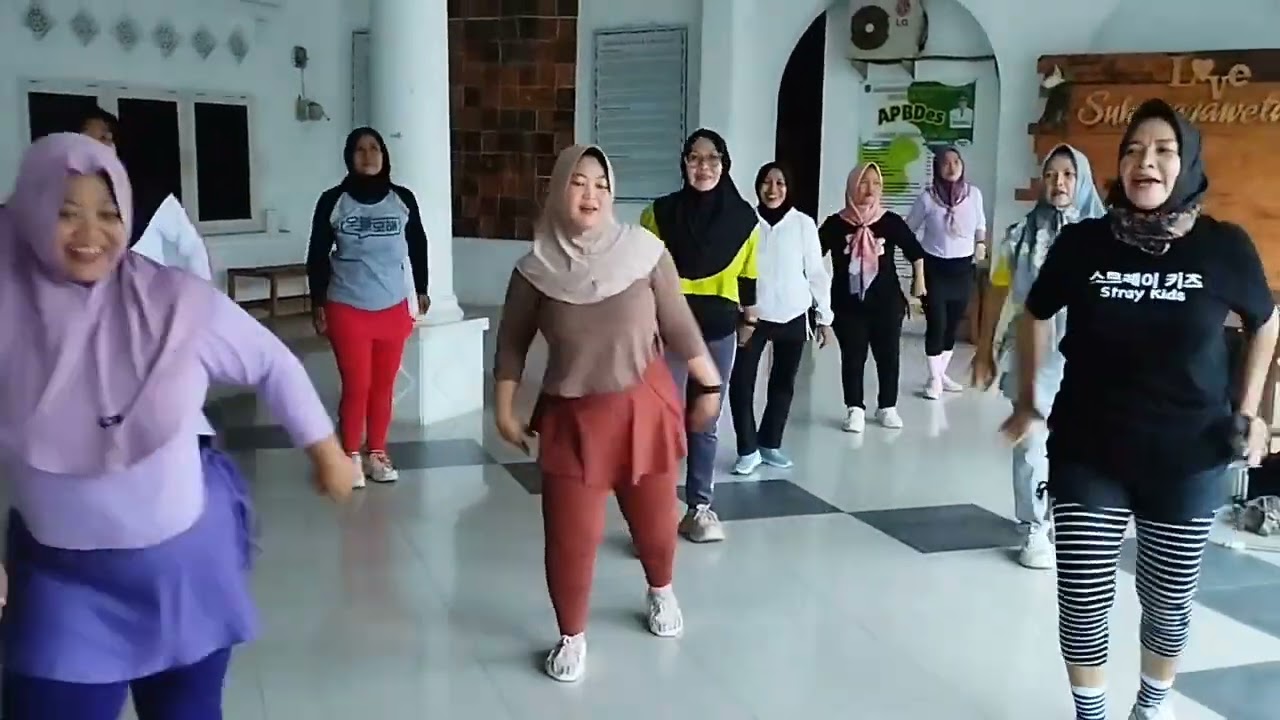 Kreasi senam joged Bapak Aing