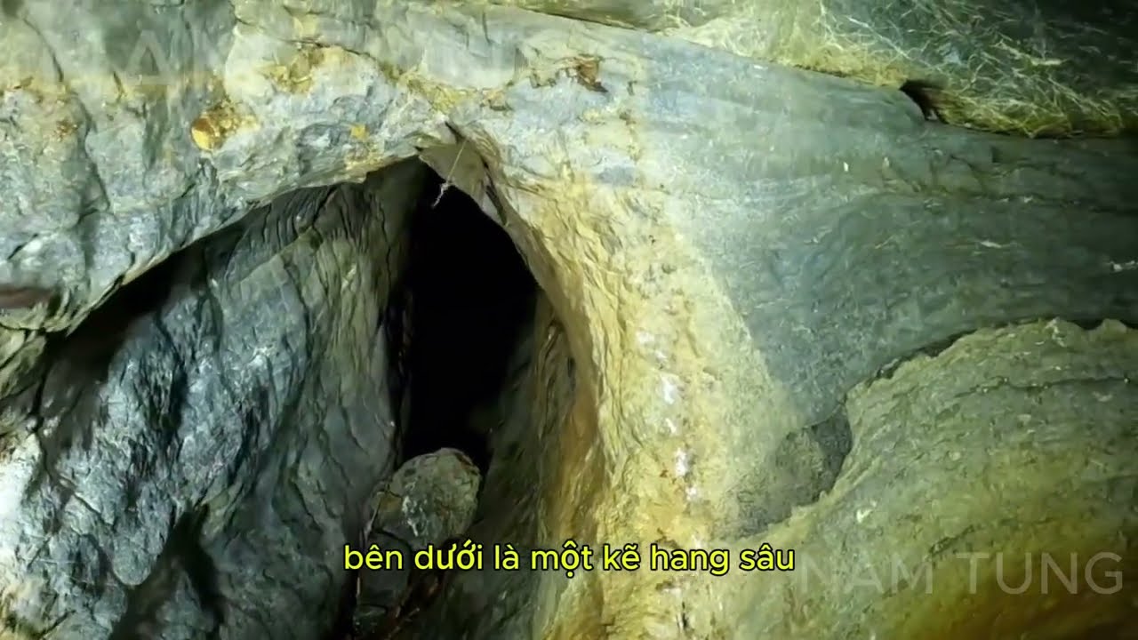 Tìm Hiểu Hang Động Thuỷ Quỷ Ở Hồ Bắc – Khám Phá Một Vùng Đất Bí Ẩn Chưa Được Khám Phá!