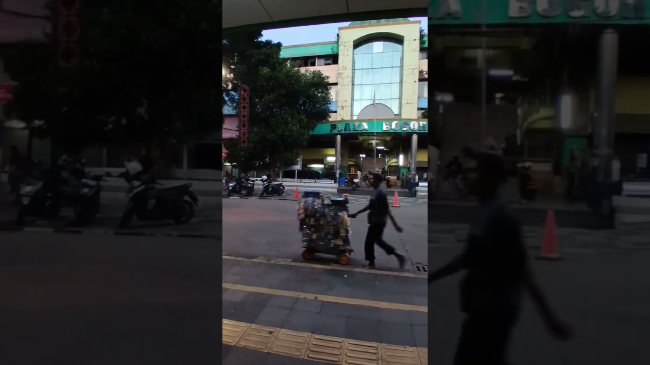 PLAZA BOGOR, MALL TERBENGKALAI DI BOGOR DITUMBUHI RERUMPUTAN