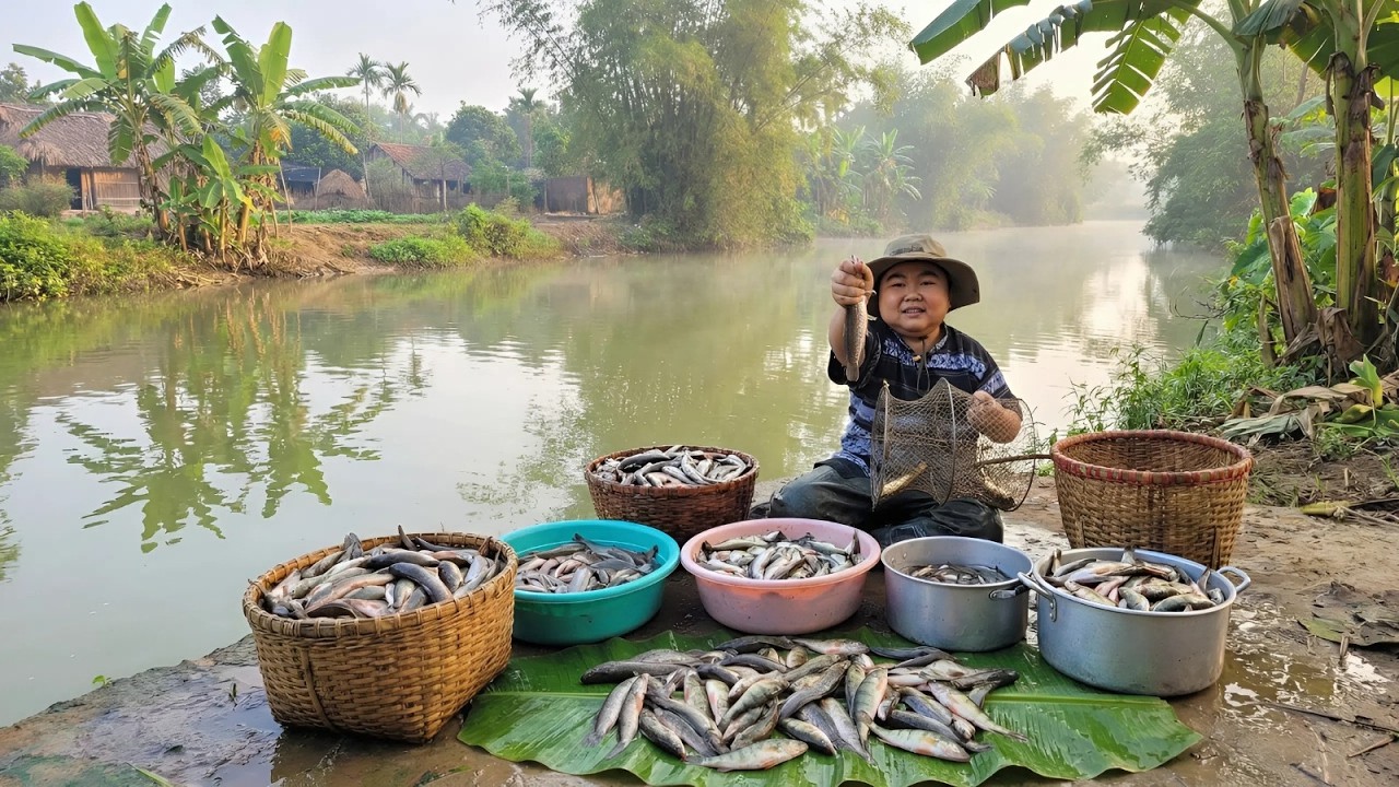 A Peaceful Village Fishing Day | Catching Crabs & Fish for a Simple Crab Soup