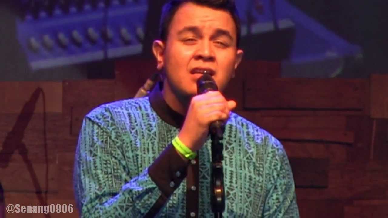 Tulus - Ketika Tangan dan Kaki Berkata @ Ramadhan Jazz Festival 2013 [HD]