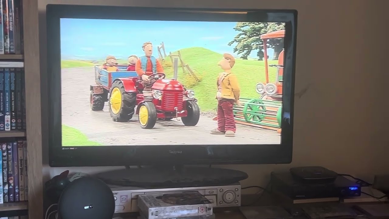 Little Red Tractor: Happy Birthday - DVD Reaction