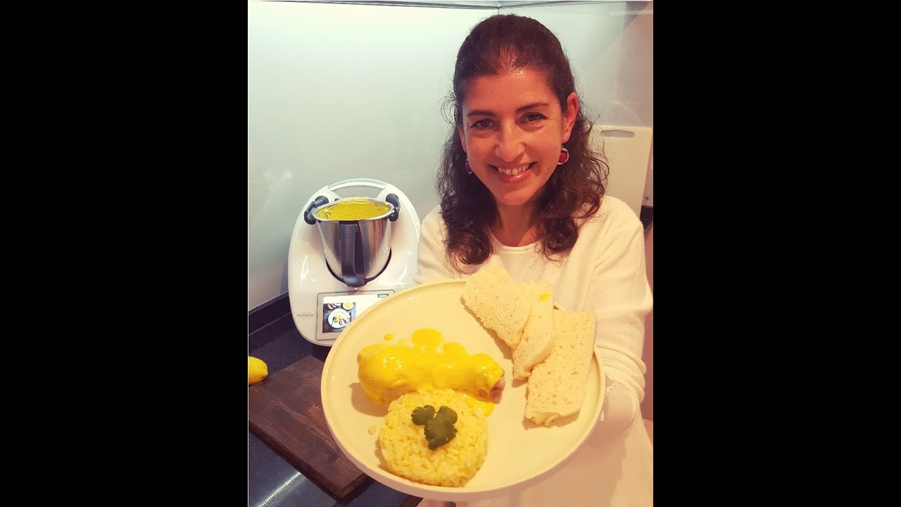 Bimby TM6 - Frango com molho de cenoura, arroz e pão a vapor