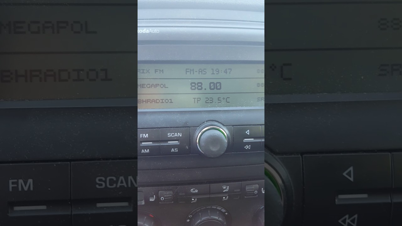 FM-DX Romanian radio (KISS FM) received in Sweden via E-skip