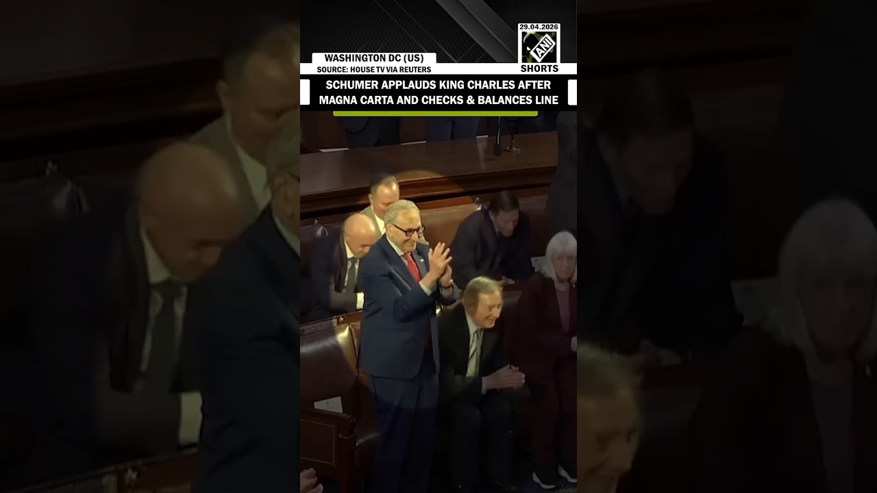 Лидер меньшинства в Сенате Шумер аплодирует королю Карлу после его заявления о &laquo;Великой хартии во...