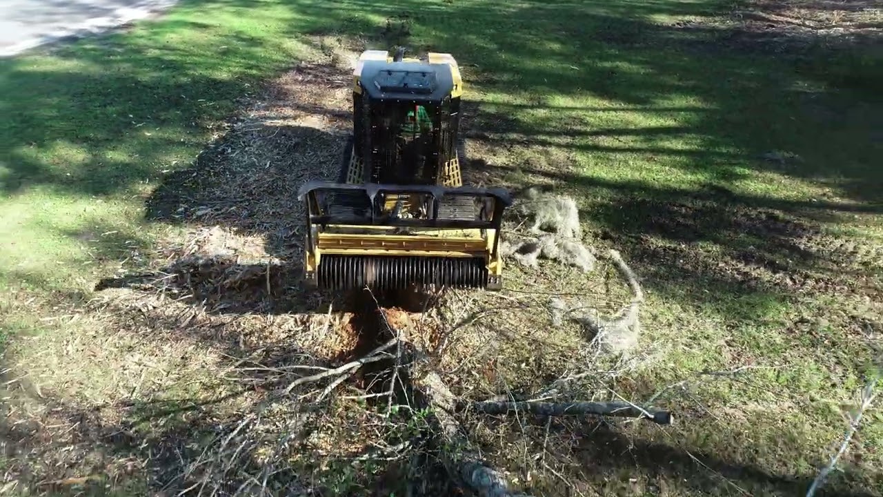 A Real Fecon ftx200 and Vermeer 225vst Demo