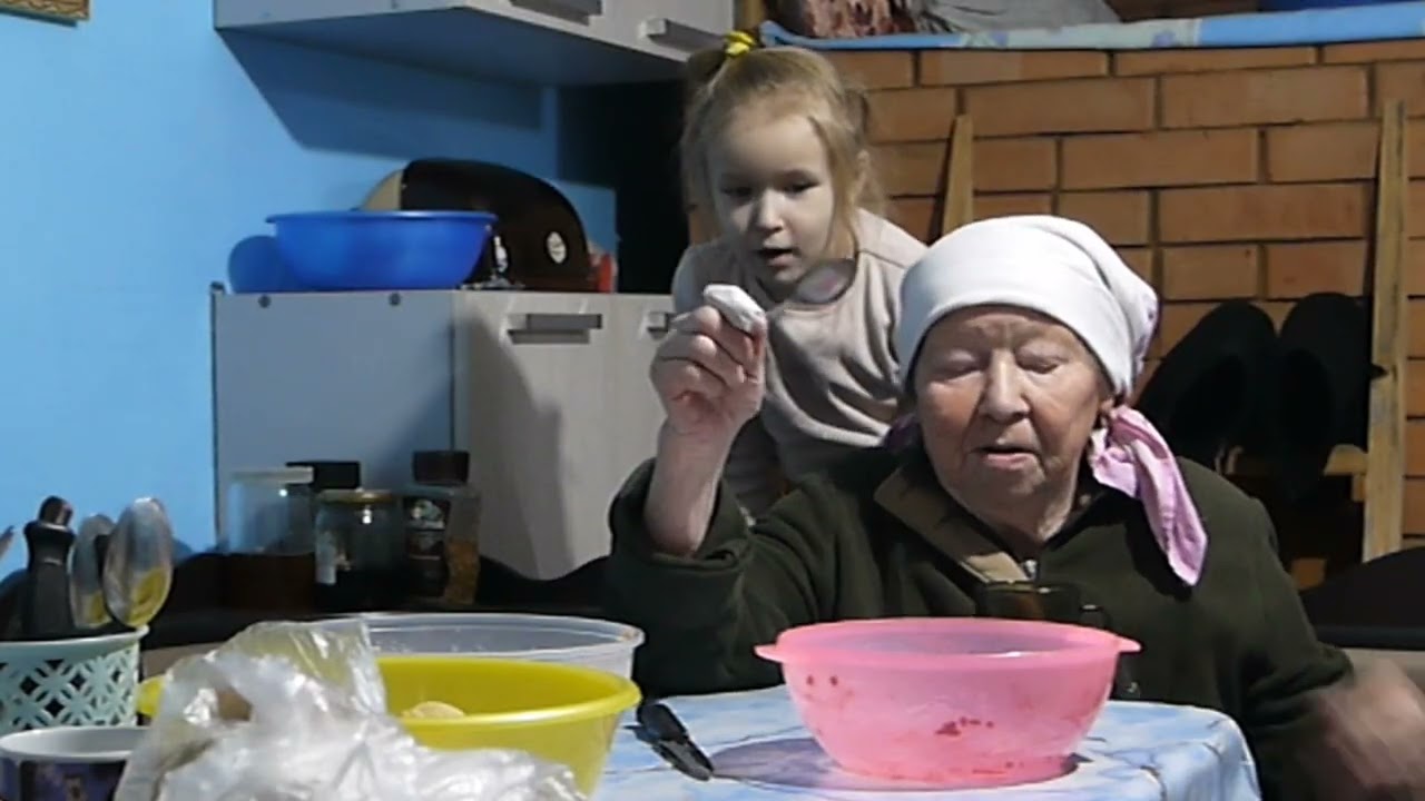 Варюша в гости пришла