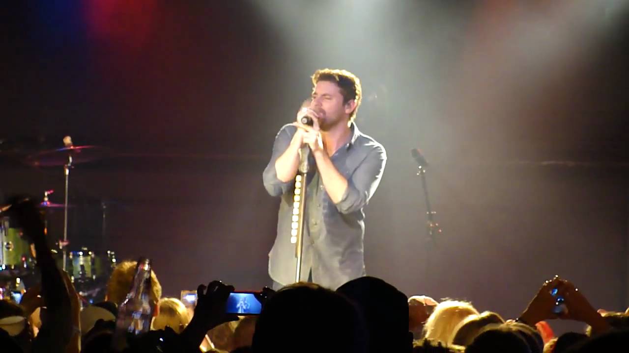 Chris Young - That Makes Me