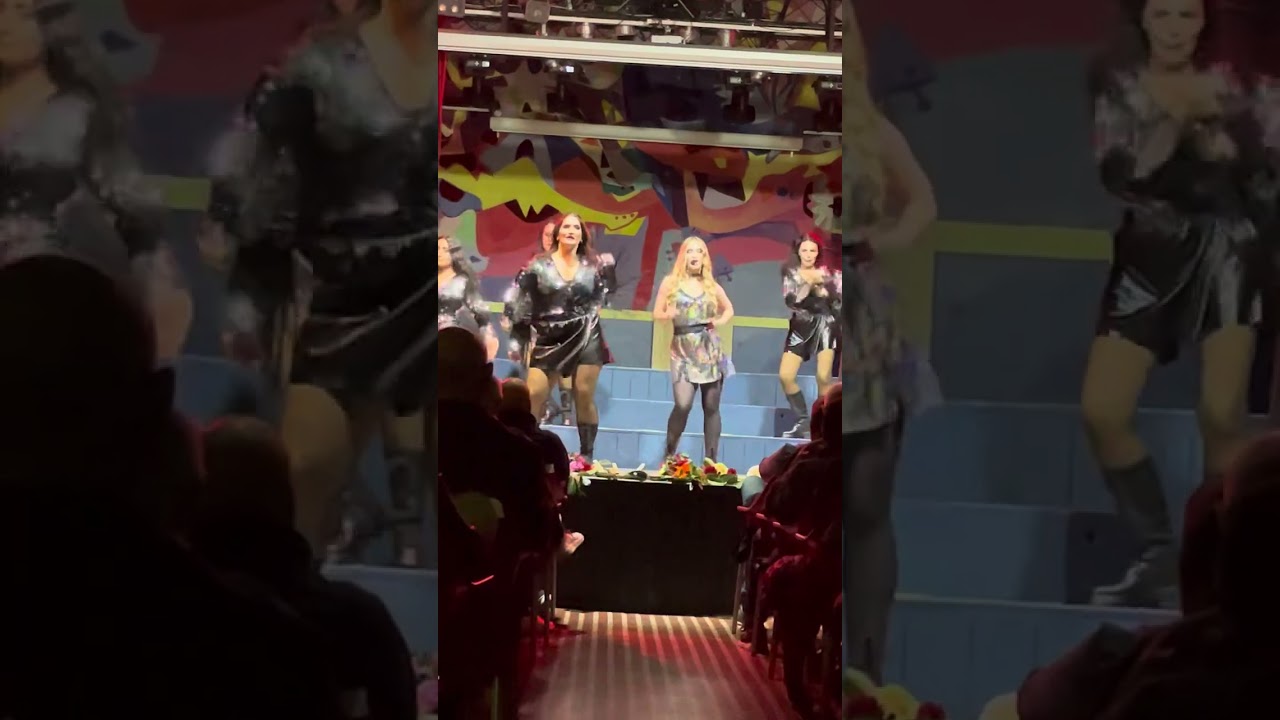 Laura canta Tina Turner al Naima di Forlì 🥰