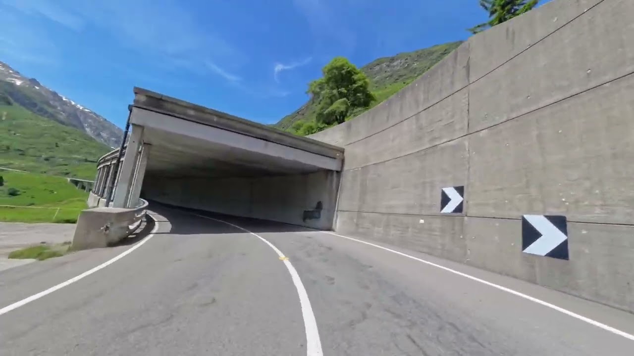 Passo San Gottardo (on board Bmw Gs 1150)