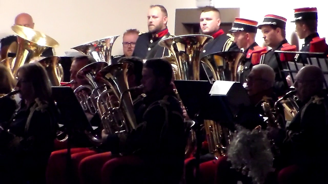 Concert de marche HRSM Gerpinnes 2018 7 interprète deux marches voir la description