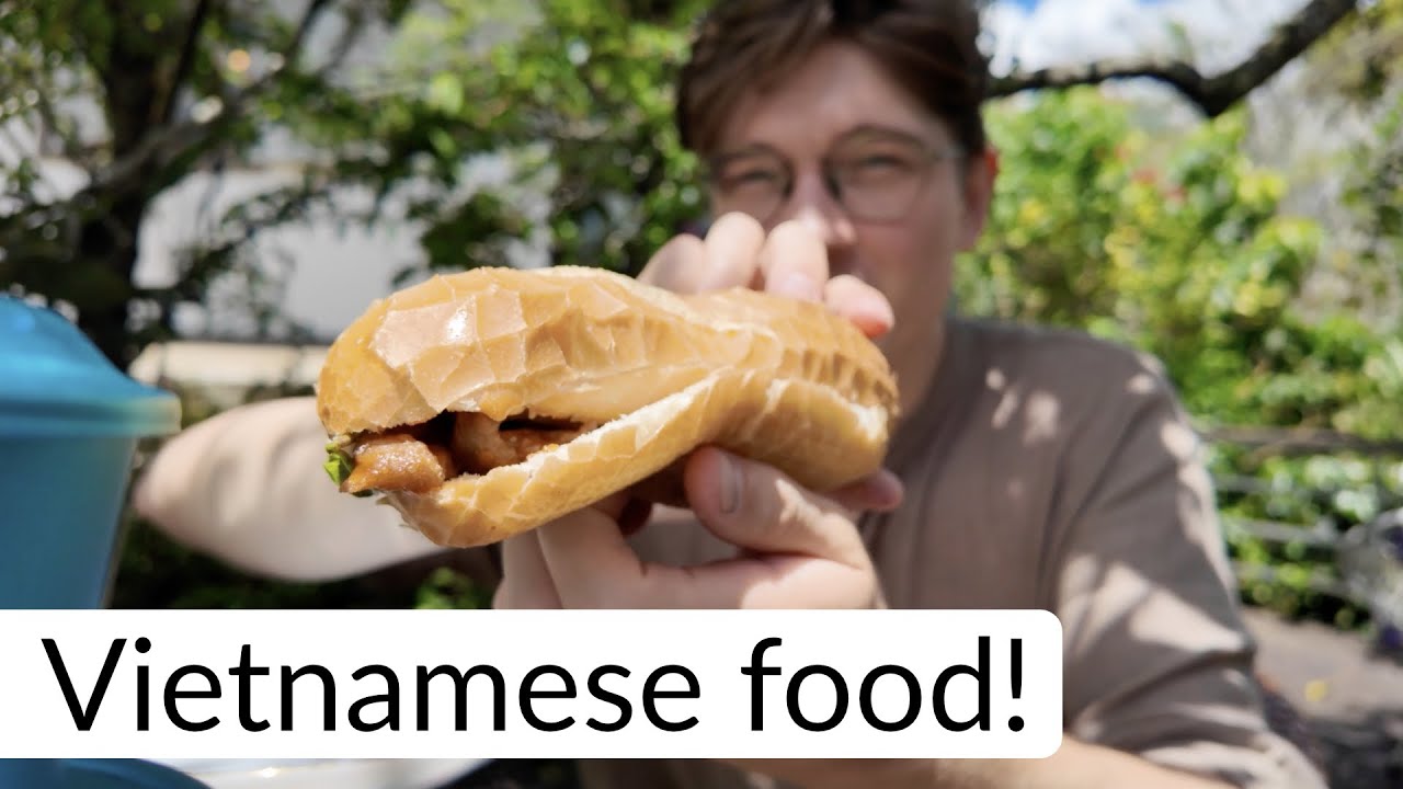 What I eat in Vietnam (no tourist food)
