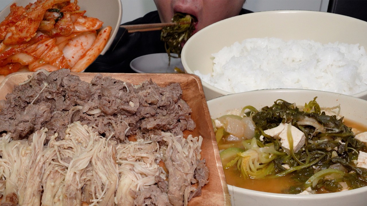 팽이버섯소불고기에 냉이된장찌개이버섯소불고기에 냉이된장찌개 | Enoki mushroom bulgogi, shepherd's purse soybean paste jjigae