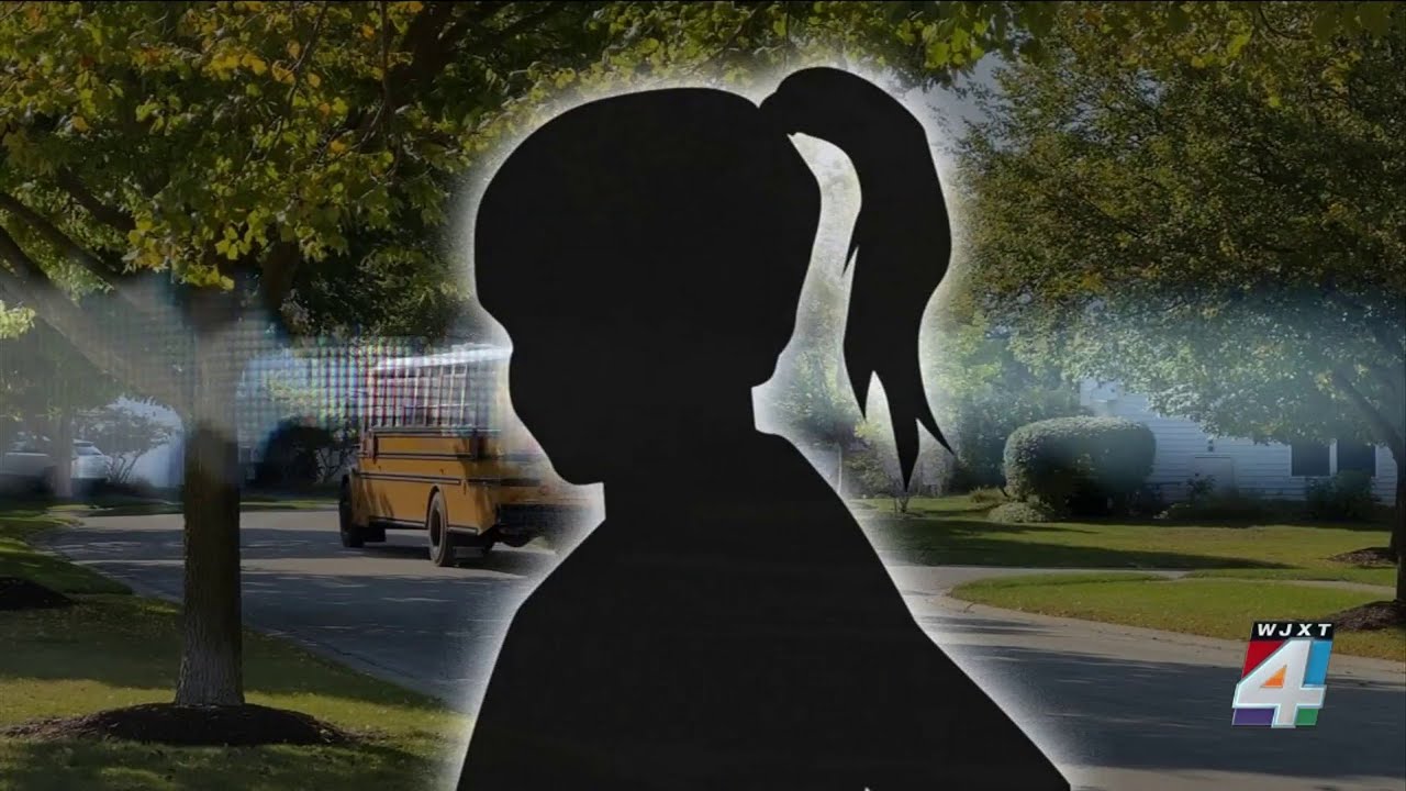 ‘Deeply troubling incident’: DCPS police investigating after unauthorized person boards school bus