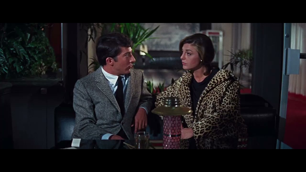 Absolvent / The Graduate (1967) trailer s titulky