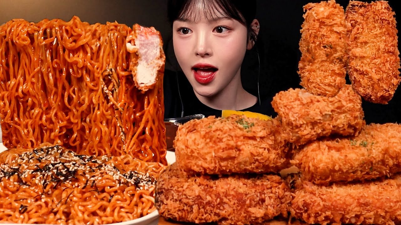 SUB)치즈가득 두툼한 치즈롤까스에 불닭볶음면 먹방! 레전드조합 리얼사운드 Cheese Pork Cutlet with Buldak Noodles Mukbang ASMR
