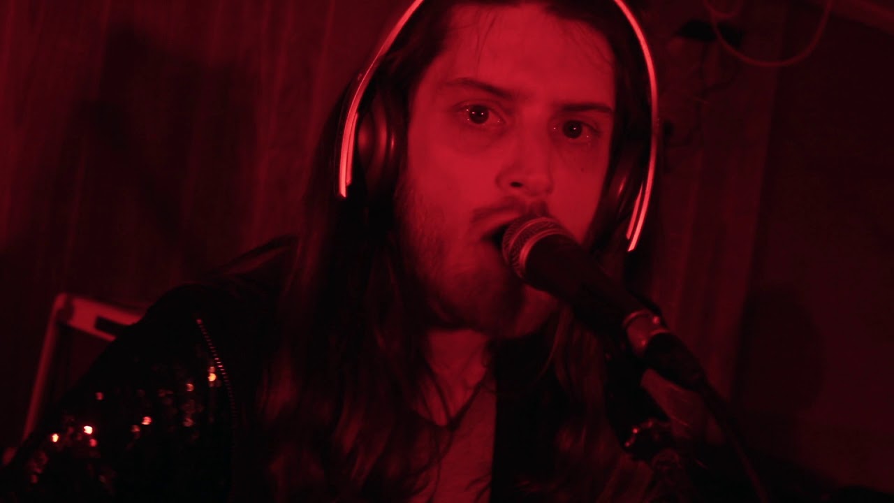 STEVE AMBER - Mood Swing Moderator (Live From A Temple On The Hill)