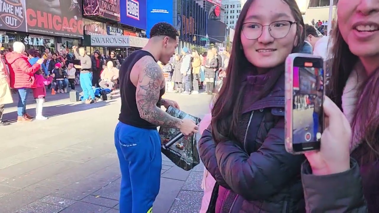 Times Square Street Jumpers 11/26/2022