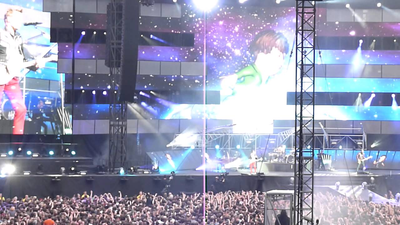 Muse- Panic Station- Live at the Etihad Stadium- Manchester 2013